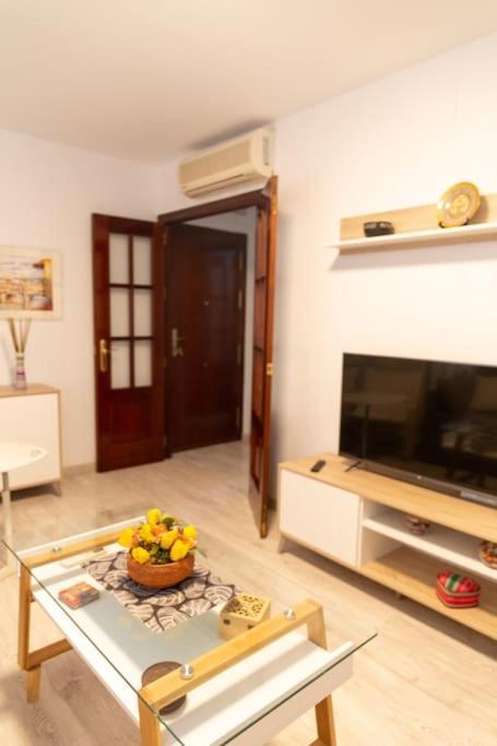 Apartamento El Patio De La Vina By Gades Gestion Cádiz Exterior foto