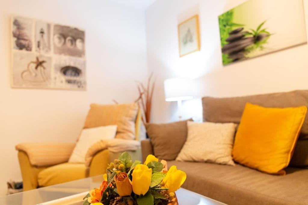 Apartamento El Patio De La Vina By Gades Gestion Cádiz Exterior foto