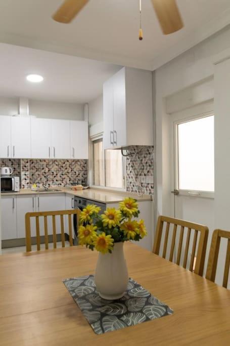 Apartamento El Patio De La Vina By Gades Gestion Cádiz Exterior foto